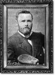 Teniente Estanislao Lynch Irwing (1851-1896) Participó en la Covadonga en Punta Gruesa, siendo ascendido por su valor y su desempeño en dicho combate.